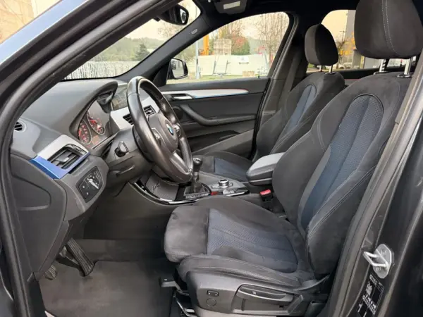 BMW X1 16 d sDrive Pack M 12