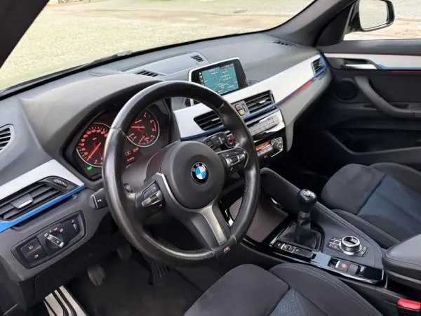 BMW X1 16 d sDrive Pack M 11