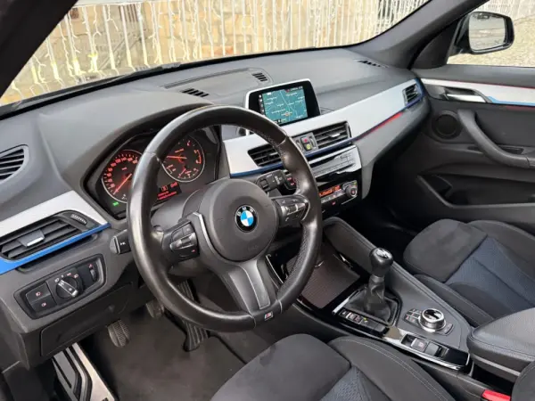 BMW X1 16 d sDrive Pack M 30