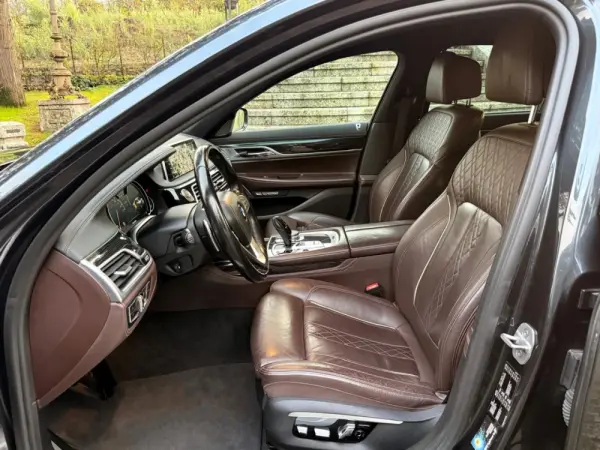 BMW 730 d Pack M Auto 9