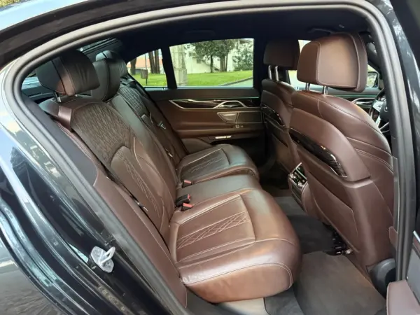 BMW 730 d Pack M Auto 14