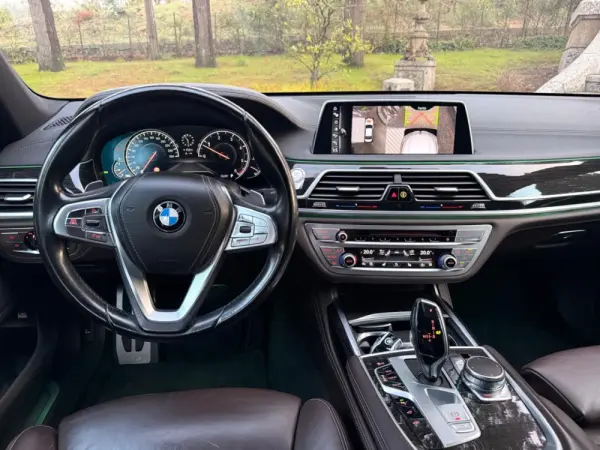 BMW 730 d Pack M Auto 34