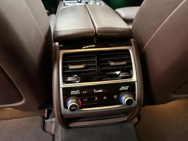 BMW 730 d Pack M Auto 40