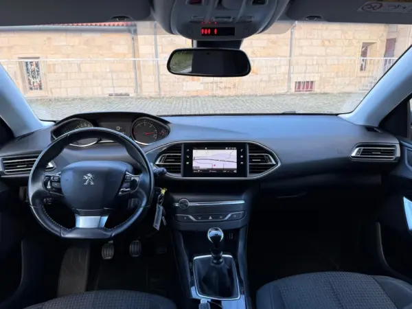 Peugeot 308 SW 1.5 BlueHDi Style 7