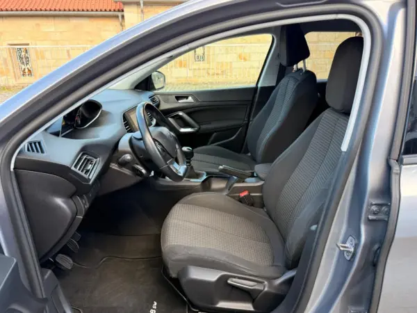 Peugeot 308 SW 1.5 BlueHDi Style 10