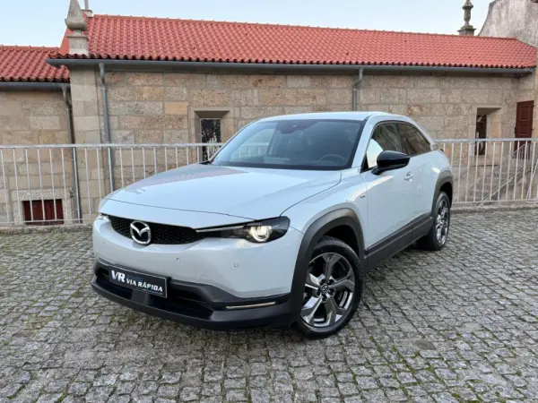 Mazda MX-30 e-SKYACTIV Advantage+Modern Confidence 1