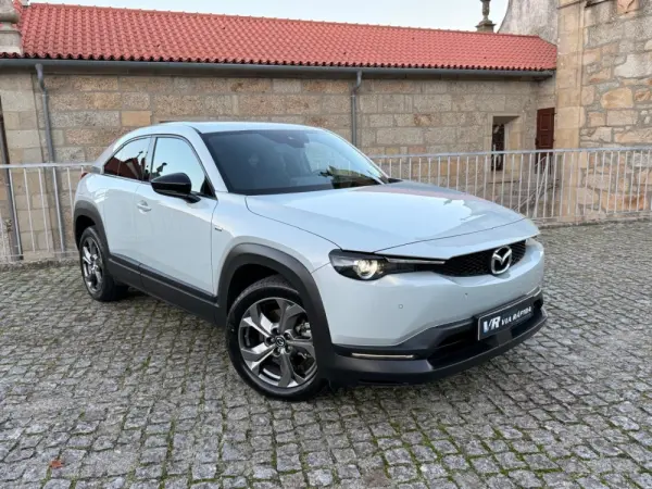 Mazda MX-30 e-SKYACTIV Advantage+Modern Confidence 3