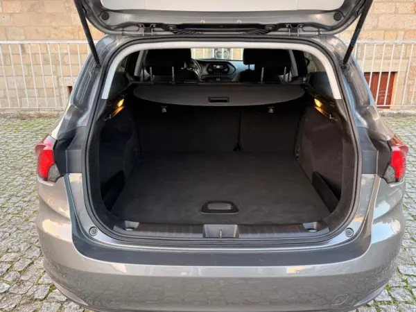 Fiat Tipo Station Wagon 1.4 Street 17