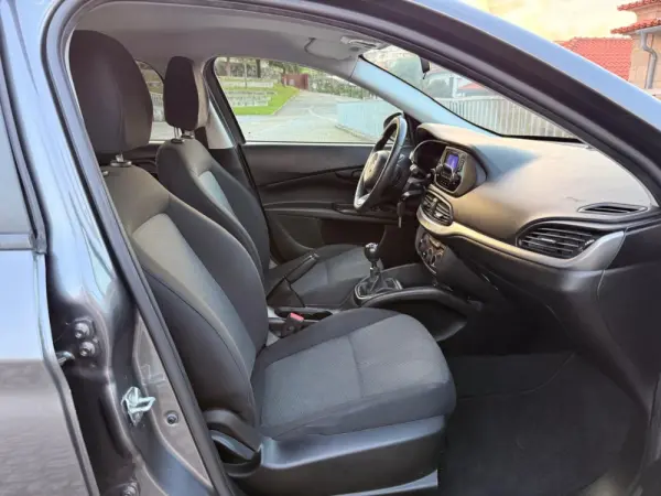 Fiat Tipo Station Wagon 1.4 Street 28