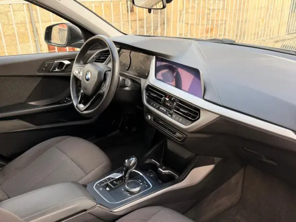 BMW 116 d Advantage Auto 12