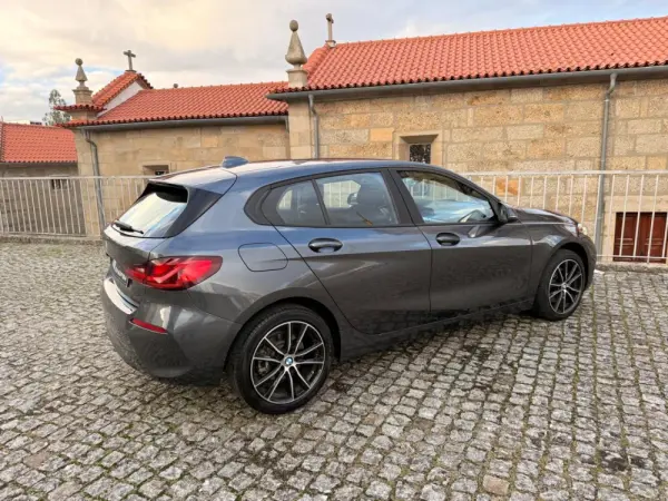 BMW 116 d Advantage Auto 28