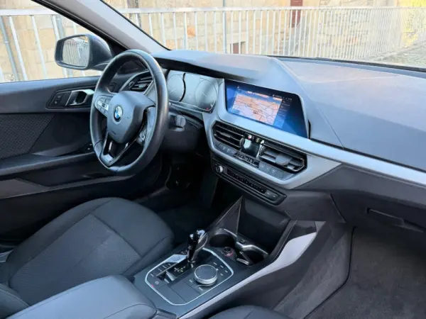 BMW 116 d Advantage Auto 10