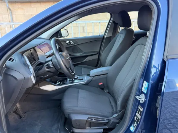 BMW 116 d Advantage Auto 11
