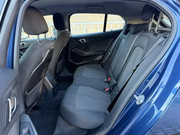 BMW 116 d Advantage Auto 12