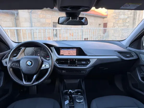 BMW 116 d Advantage Auto 28