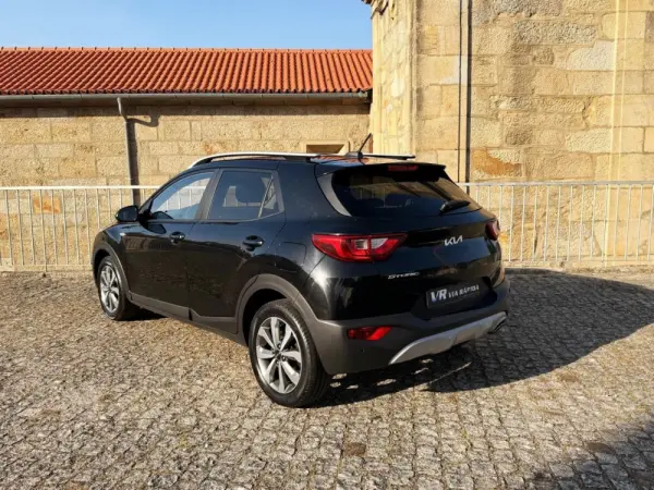 Kia Stonic 1.2 Dynamic 4