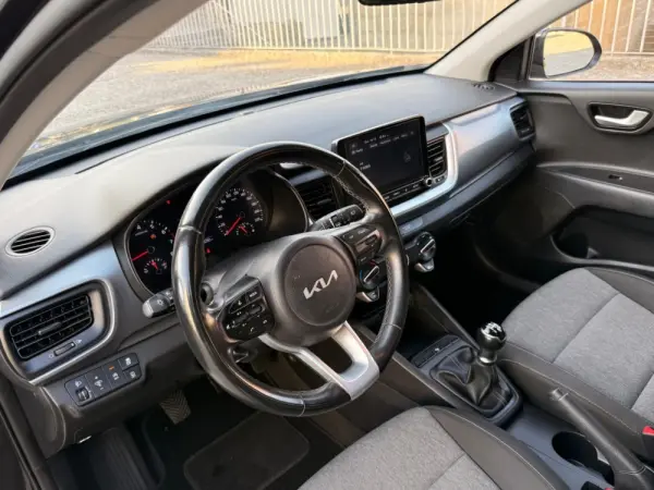 Kia Stonic 1.2 Dynamic 8