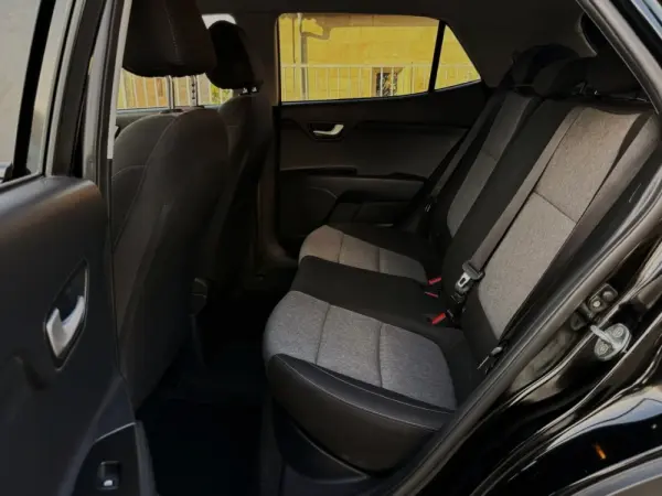 Kia Stonic 1.2 Dynamic 12