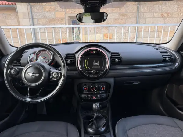 MINI Clubman One D 8