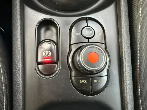 MINI Clubman One D 17
