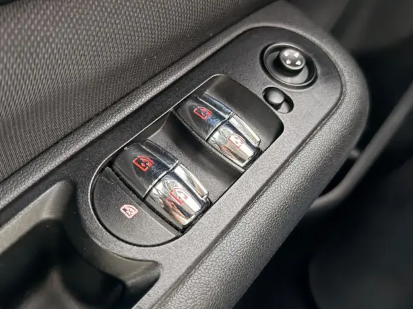 MINI Clubman One D 29
