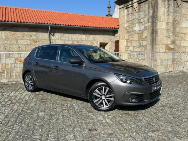Peugeot 308 1.2 PureTech Allure EAT8 24