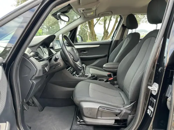 BMW 216 Active Tourer d Advantage 8