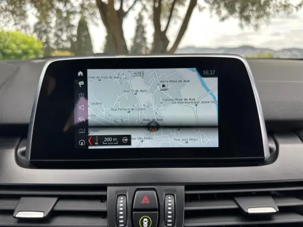 BMW 216 Active Tourer d Advantage 10