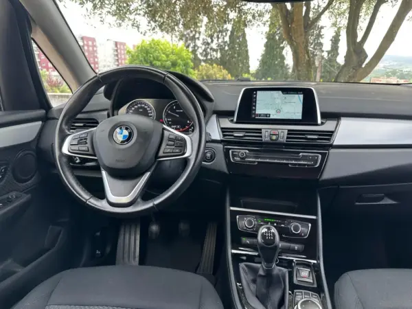 BMW 216 Active Tourer d Advantage 9
