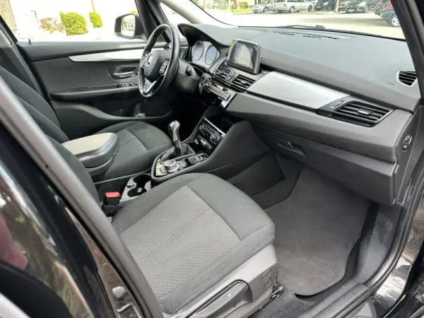 BMW 216 Active Tourer d Advantage 29