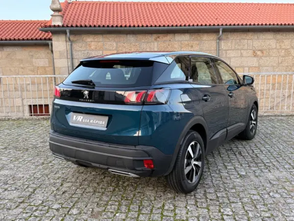 Peugeot 3008 1.5 BlueHDi Active 6