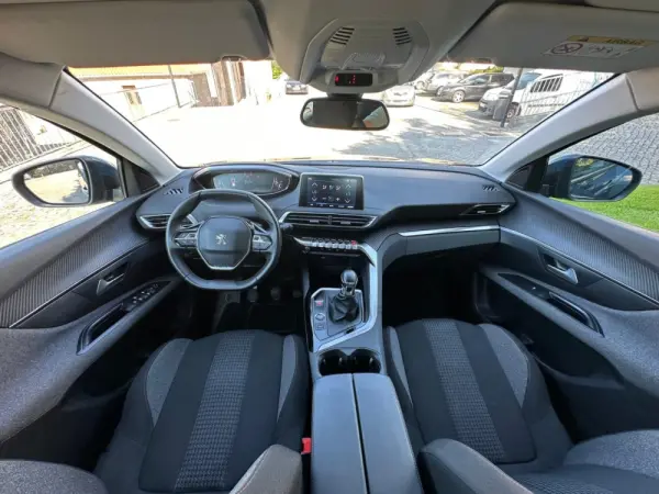 Peugeot 3008 1.5 BlueHDi Active 7