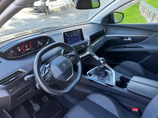 Peugeot 3008 1.5 BlueHDi Active 11