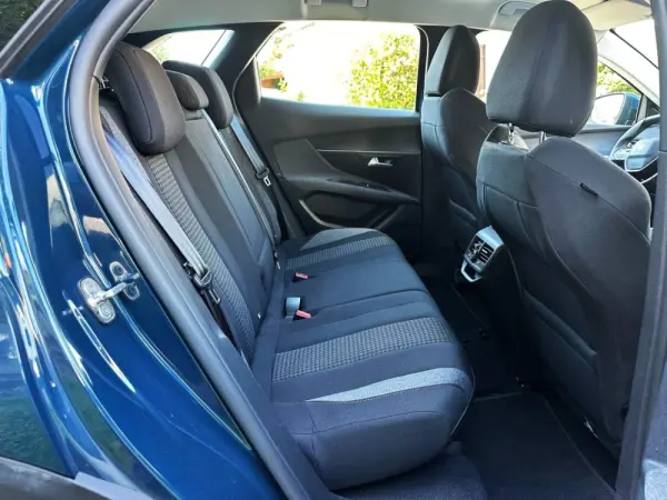 Peugeot 3008 1.5 BlueHDi Active 33