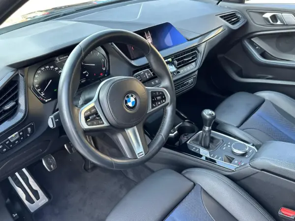 BMW 116 d Pack Desportivo M 9