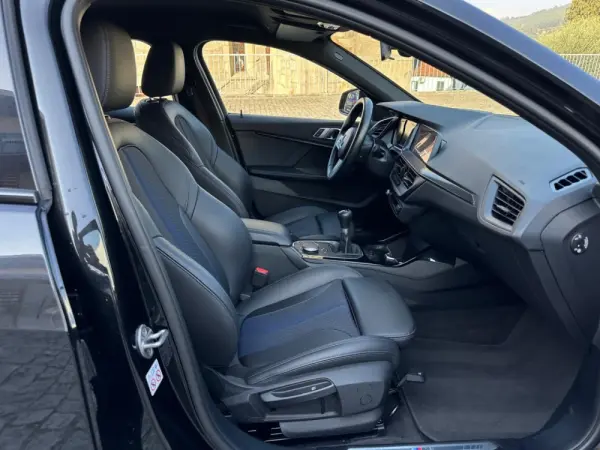 BMW 116 d Pack Desportivo M 13