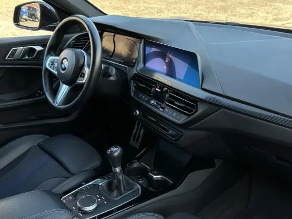 BMW 116 d Pack Desportivo M 18