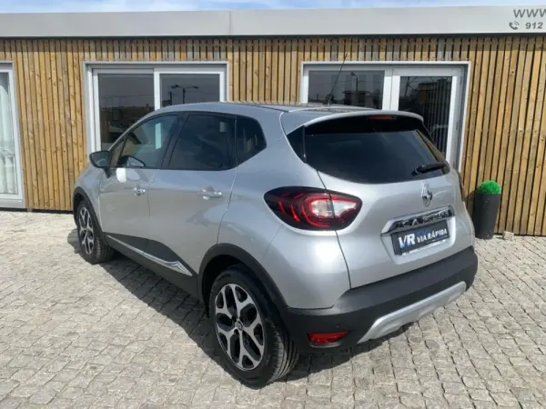 Renault Captur 1.5 dCi Exclusive 6
