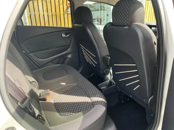 Renault Captur 1.5 dCi Exclusive 14