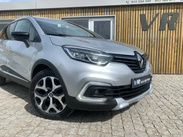Renault Captur 1.5 dCi Exclusive 19