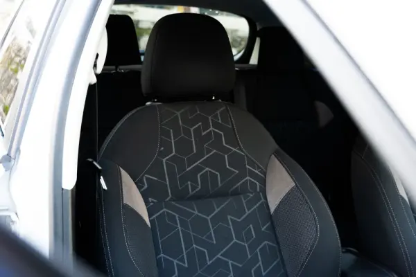 Peugeot 2008 1.2 PureTech Style 9
