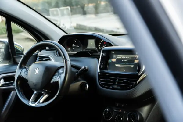 Peugeot 2008 1.2 PureTech Style 10