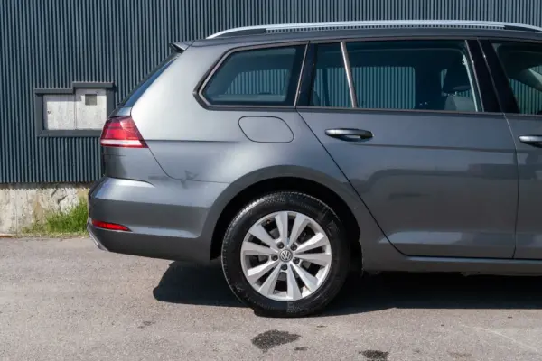 Volkswagen Golf Variant 1.6 TDi Confortline 27