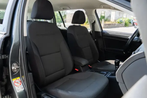 Volkswagen Golf Variant 1.6 TDi Confortline 40