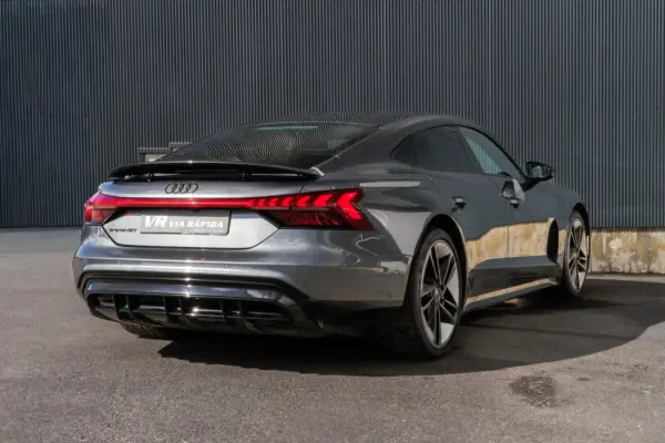 Audi e-tron GT quattro 4