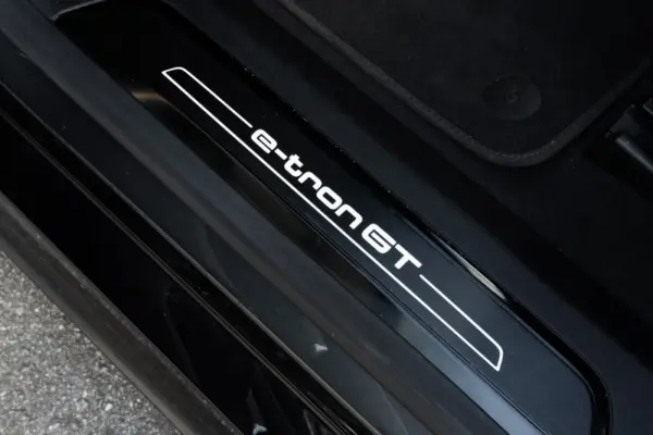 Audi e-tron GT quattro 31
