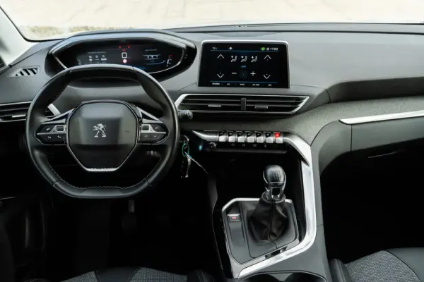 Peugeot 3008 1.2 PureTech Allure Pack 10