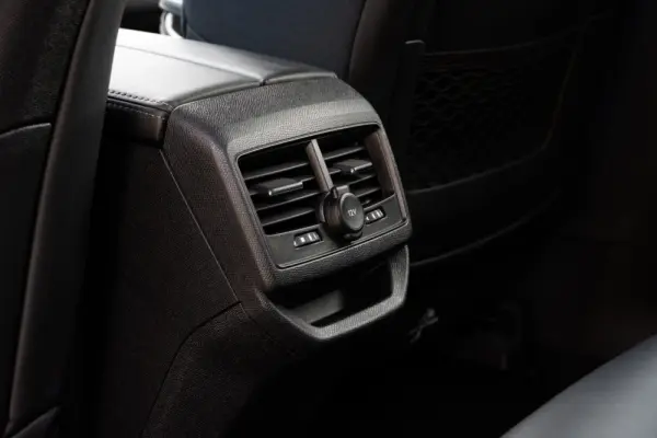 Peugeot 3008 1.2 PureTech Allure Pack 36