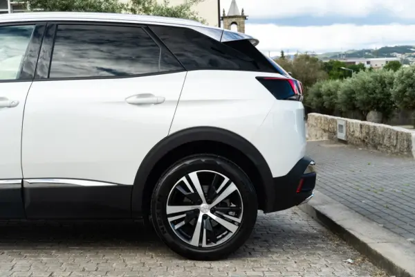 Peugeot 3008 1.2 PureTech Allure Pack 46