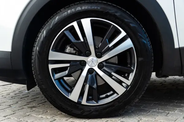 Peugeot 3008 1.2 PureTech Allure Pack 54
